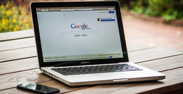 Скоро Google станет показывать рекламу в ответах ИИ в поисковике