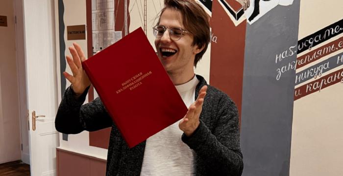 Российский студент защитил диплом, написанный нейросетью